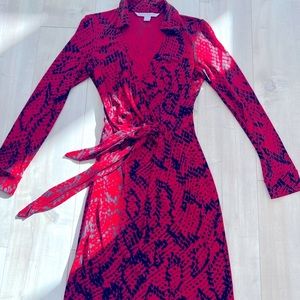 DVF - Diane von Furstenberg - Savannah - Faux wrap dress - red black - Size 2